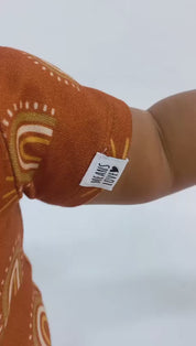 Body Bebê/Infantil Manga Curta Unissex - Algodão Stretch Estampa Exclusiva | Sol e Arco-Iris