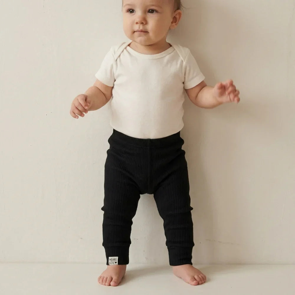 Legging - Algodão Canelado | Preto Clássico Minimalista