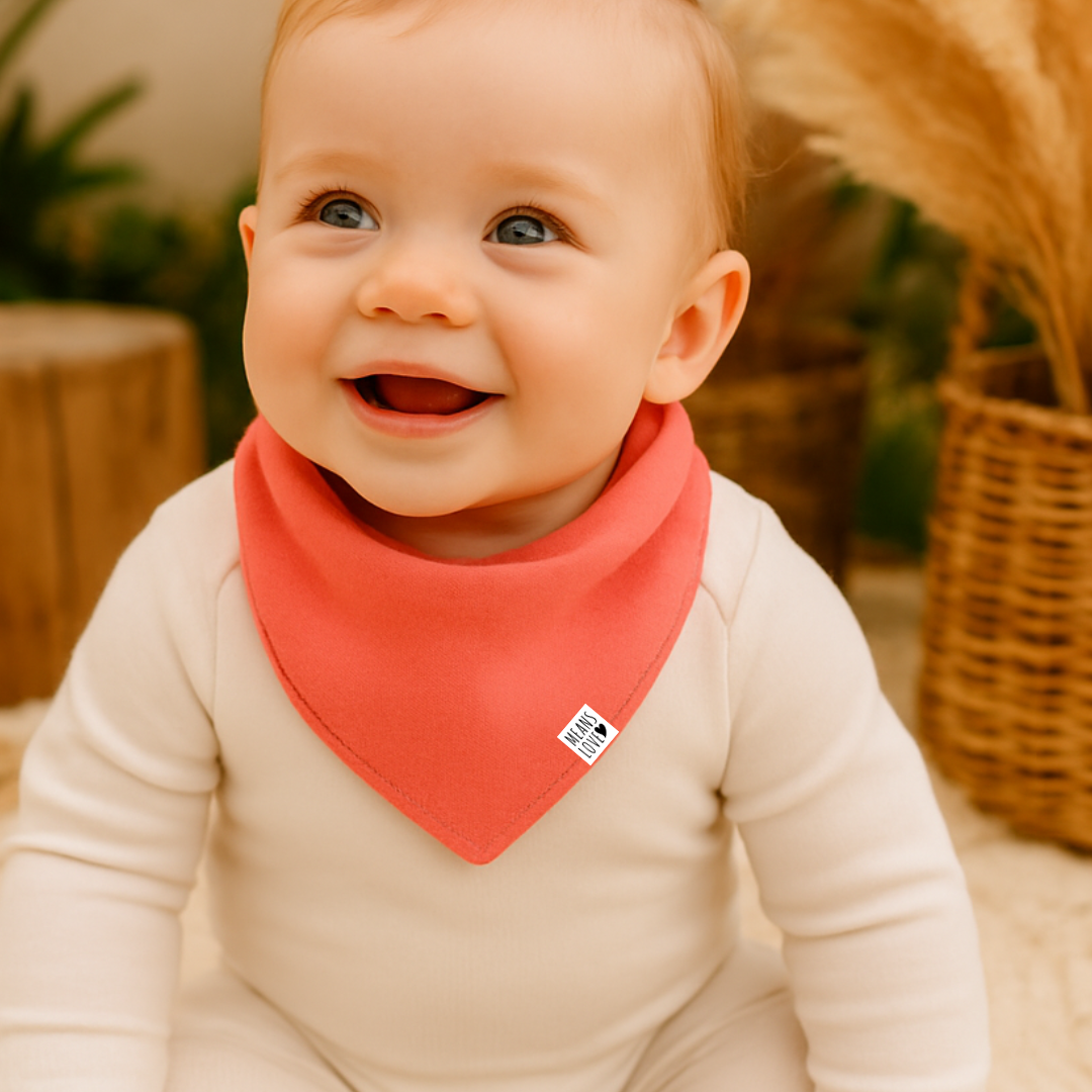 Bandana Babador Bebê Unissex – Algodão Stretch Liso | Coral