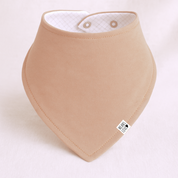 Bandana babador de bebê com forro atoalhado 100% algodão. Máxima absorção para babas e dentição. Conforto e proteção contra umidade na pele do seu recém-nascido.