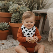 Bandana Babador Bebê Unissex – Algodão Premium Estampa Exclusiva | Huge Poá