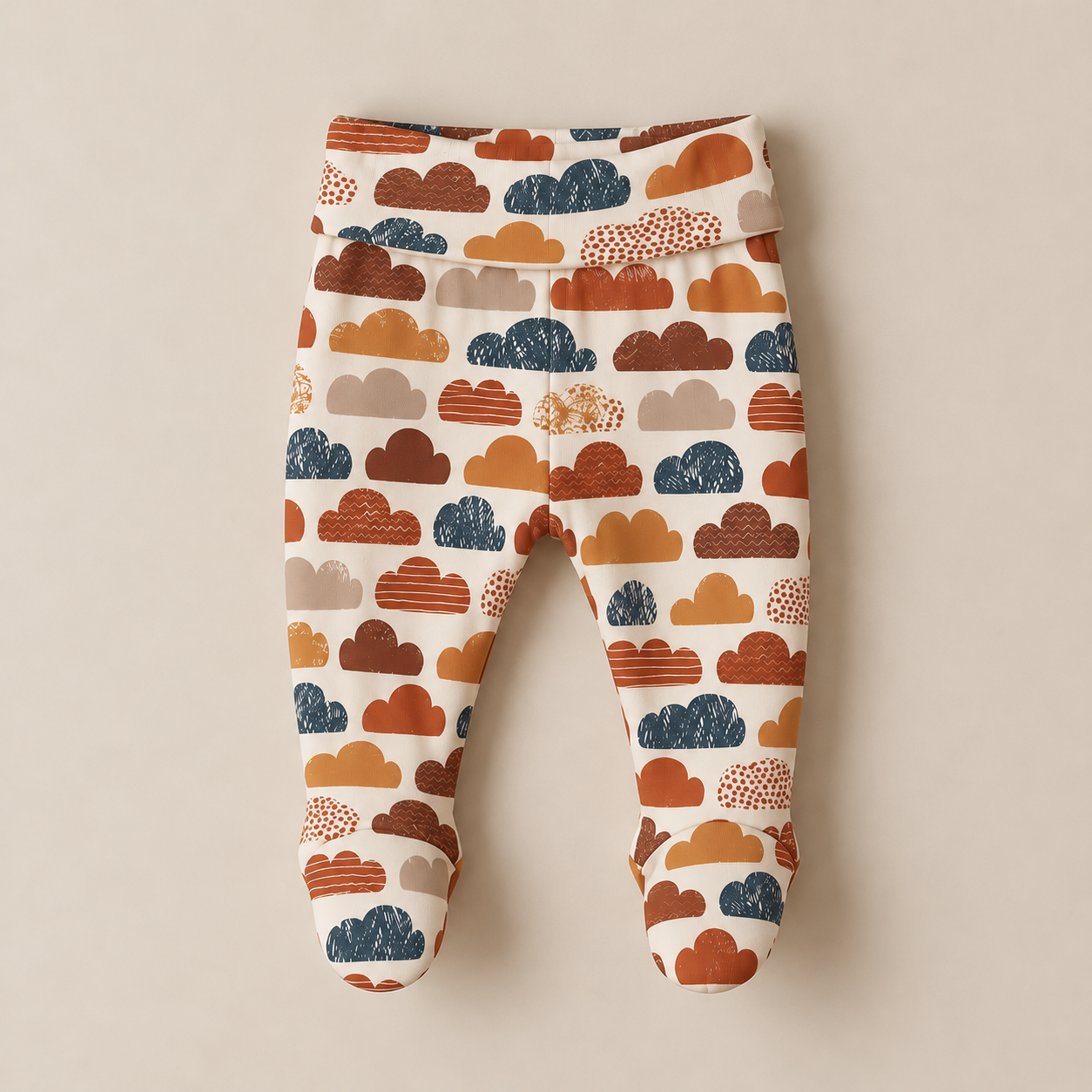 Calca_de_bebe_com_nuvens_outonais.png