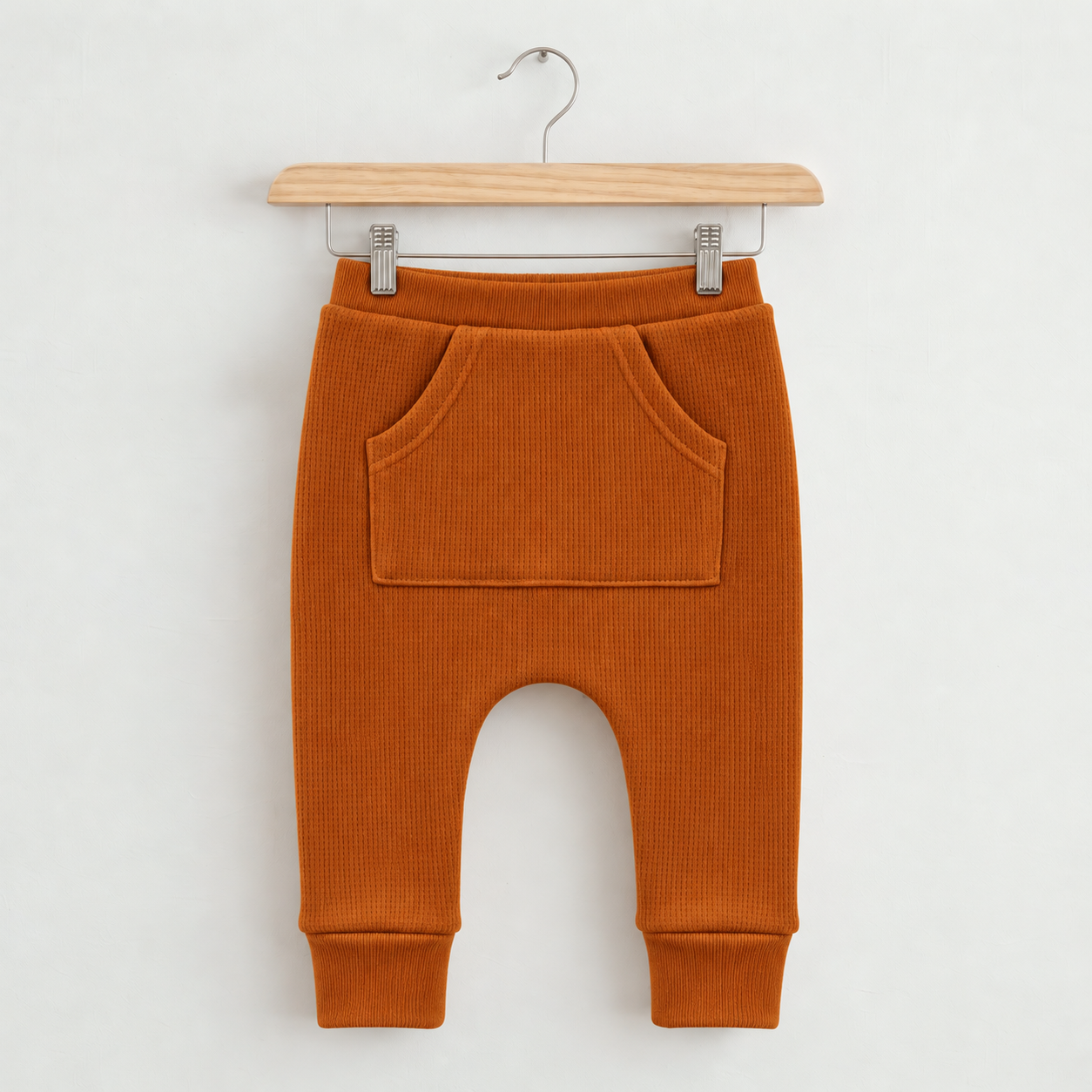 Calça Bolsão Canguru - Algodão Canelado | Caramelo