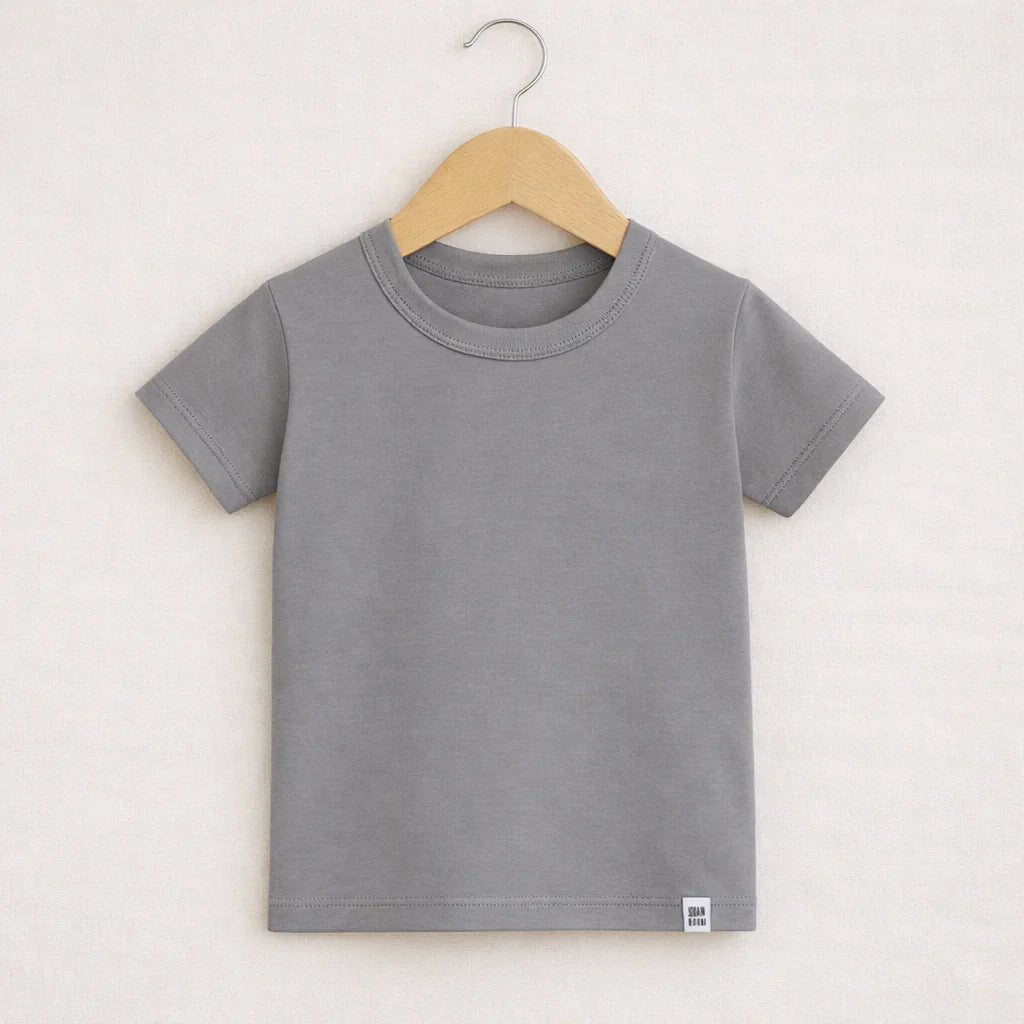 Camiseta_manga_curta_cinza_pedra_claro_infantil.png