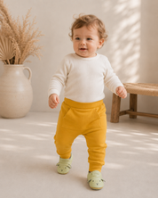 Calça Bolsão Canguru - Algodão Premium | Amarela