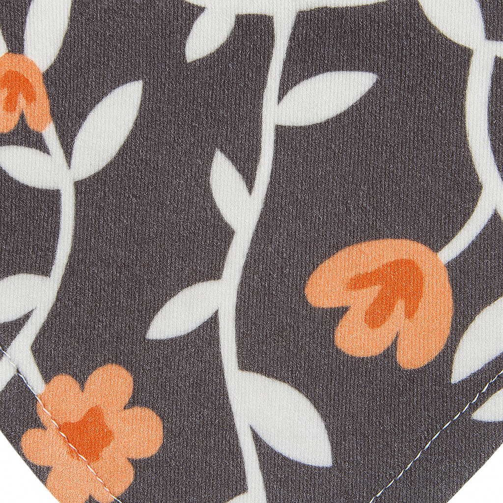 Bandana Babador Bebê Unissex – Algodão Premium Estampa Exclusiva | Floral Fundo Cinza Vintage
