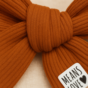 Par de Presilhas de Cabelo Infantil – Algodão Premium Canelado Liso | Caramelo