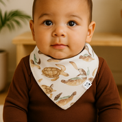 Bandana Babador Bebê Unissex –  Algodão Premium Estampa Exclusiva | Tartarugas Aquareladas