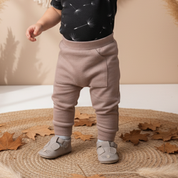 Calça Bebê e Infantil Unissex Com Bolso Canguru - Algodão Premium Liso | Caqui