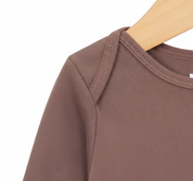 Body Bebê/Infantil Manga Longa Unissex - Algodão Liso Premium | Caqui