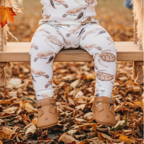 Legging Bebê e Infantil Menina – Algodão Premium Estampa Exclusiva | Tartarugas Aquareladas