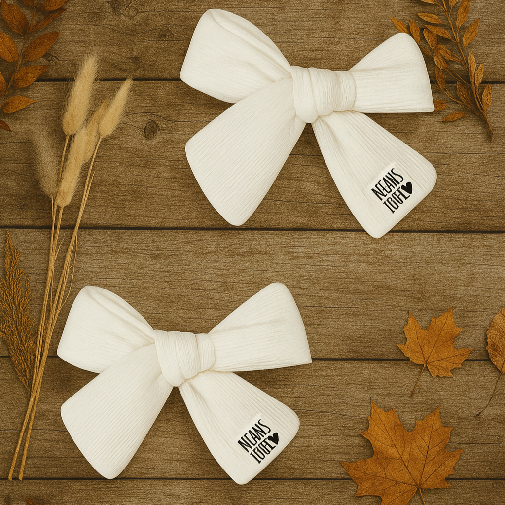 Par de Presilhas de Cabelo Infantil Algodao Canelado  Premium Liso flat lay cor Off white