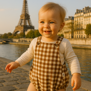 Salopete/Romper Bebê e Infantil Unissex – Cotton Premium Estampa Exclusiva | Vichy Marrom Clássico