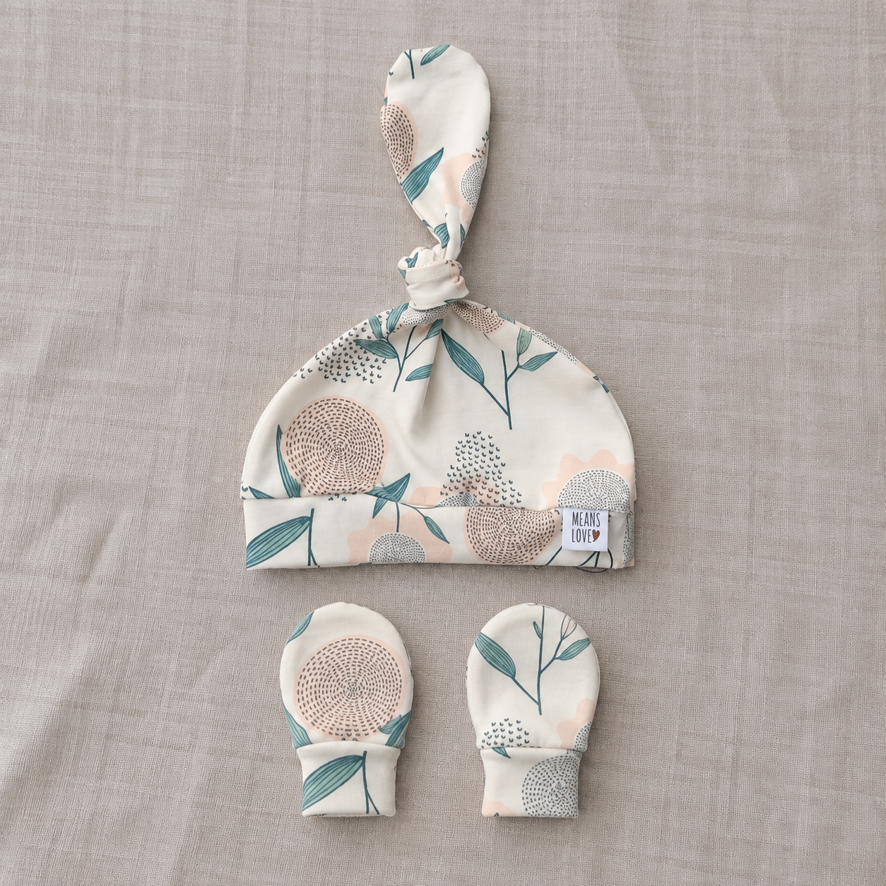 Kit Touca e Luvinha Recém-Nascido – Cotton Adapt | Nordic Bloom