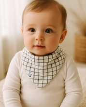Bandana Babador Bebê Unissex – Algodão Estampado Premium | Grid Preto Minimalista