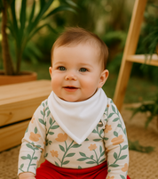 Bandana Babador Bebê Unissex – Algodão Liso Premium | Branca