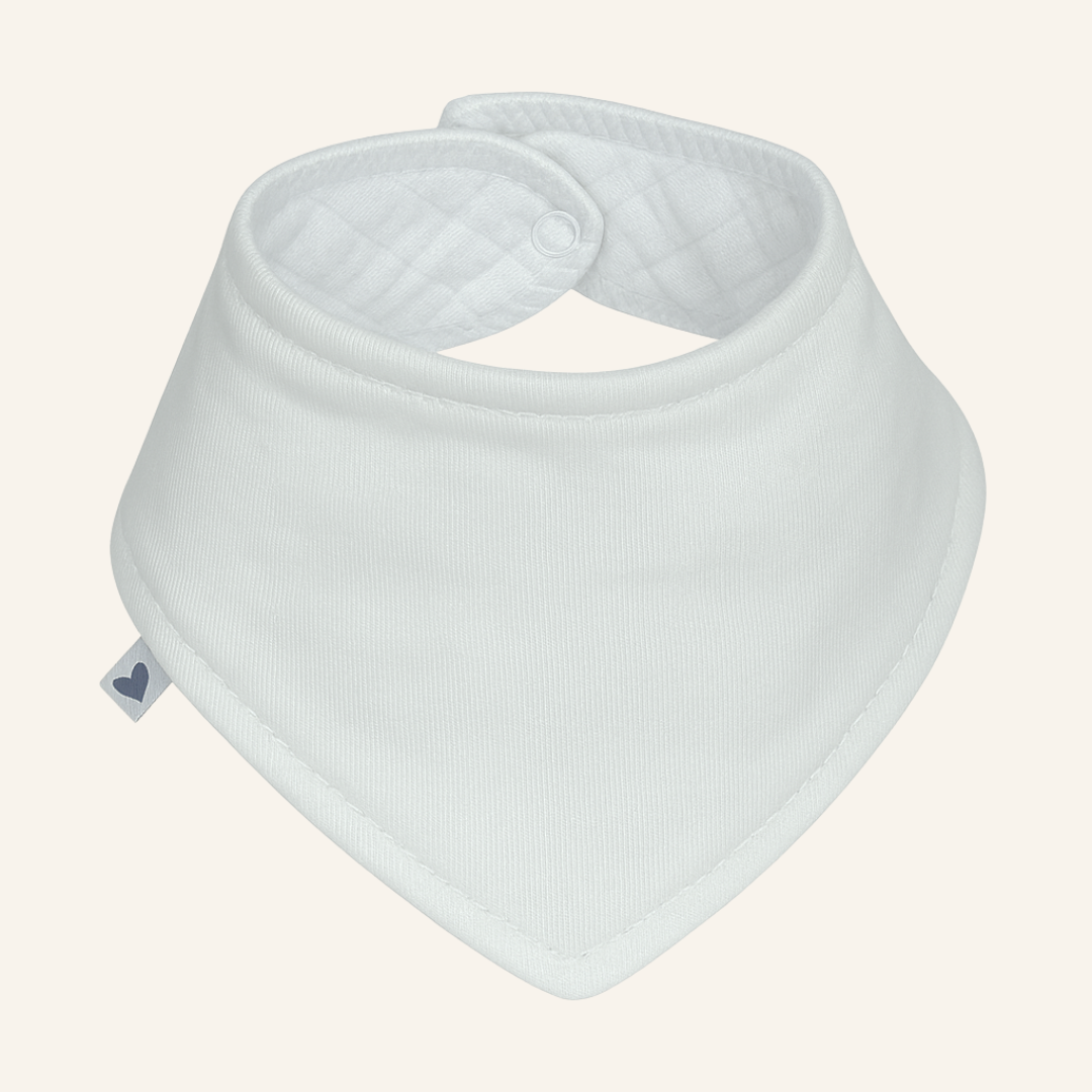 bandana_bebe_estampa_exclusiva_means_love_baby_com_forro_atolahado_e_regulagem_at_2_anos_lisa branca