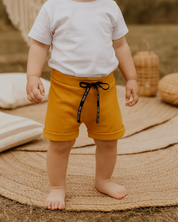 Bermuda Bebê/Infantil Menino – Algodão Liso | Cor Amarela
