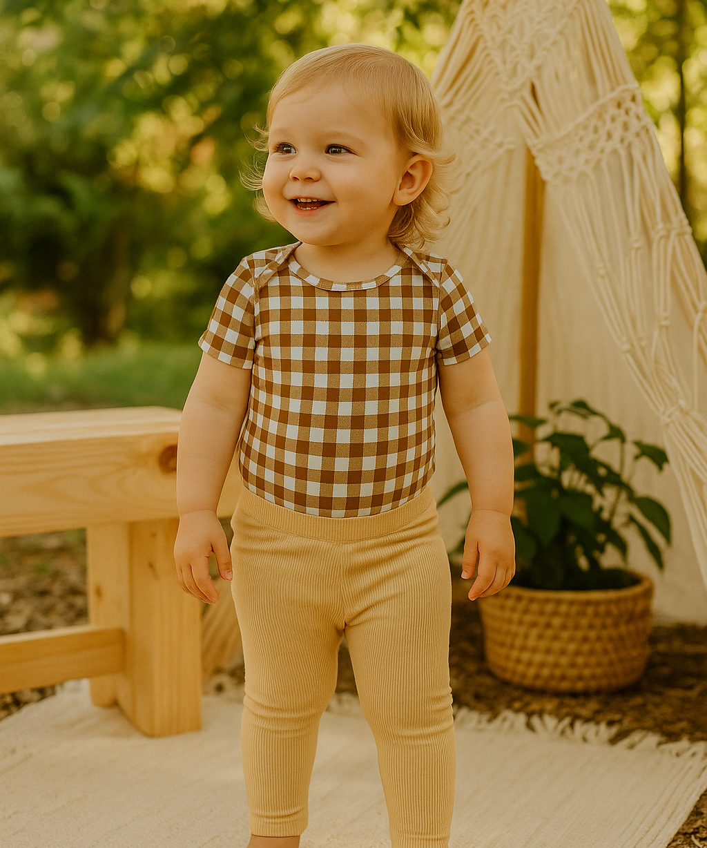body_xadrez_marrom_e_legging_canelada_bebe.png