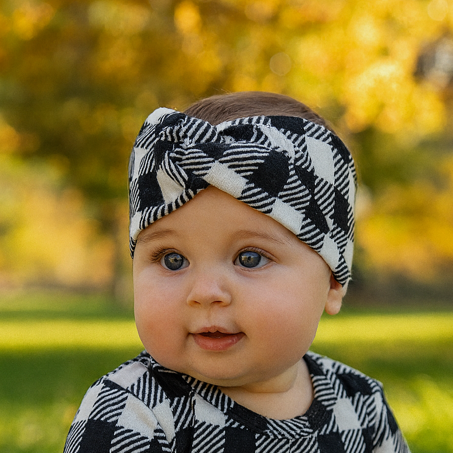faixinha-bebe-algodao-premium-plaid-classico-preto-branco2.png