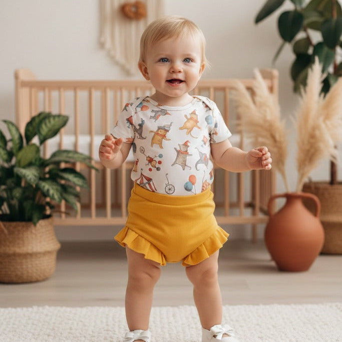 Short Bebê e Infantil Menina – Algodão Premium Liso | Amarelo