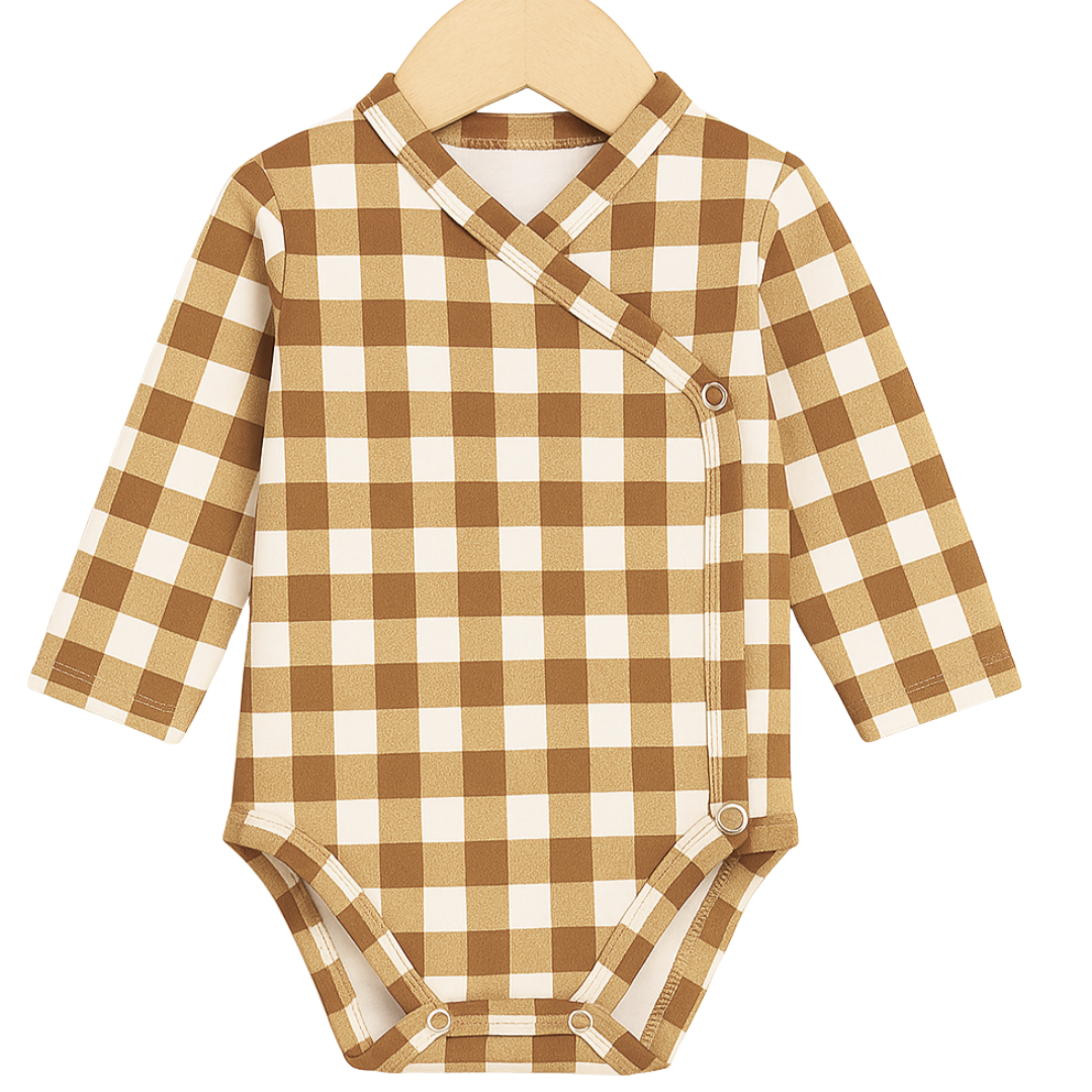 kit-body-kimono-calca-pezinho-recem-nascido-cotton-premium-vichy-marrom-classico-means-love-baby3.png