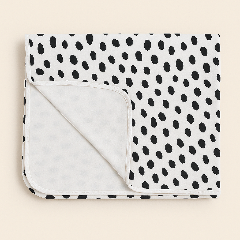 mantinha cueiro minimalista bebe branca boho poá means love baby