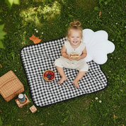 mantinha cueiro minimalista bebe xadrez boho vichy preto e branco means love baby crianca no parque