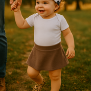 Saia com Short Infantil Menina – Algodão Premium Liso | Caqui