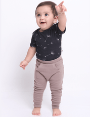 Calça Bebê/Infantil Com Bolsão Unissex [Algodão - Lisa] - Caqui